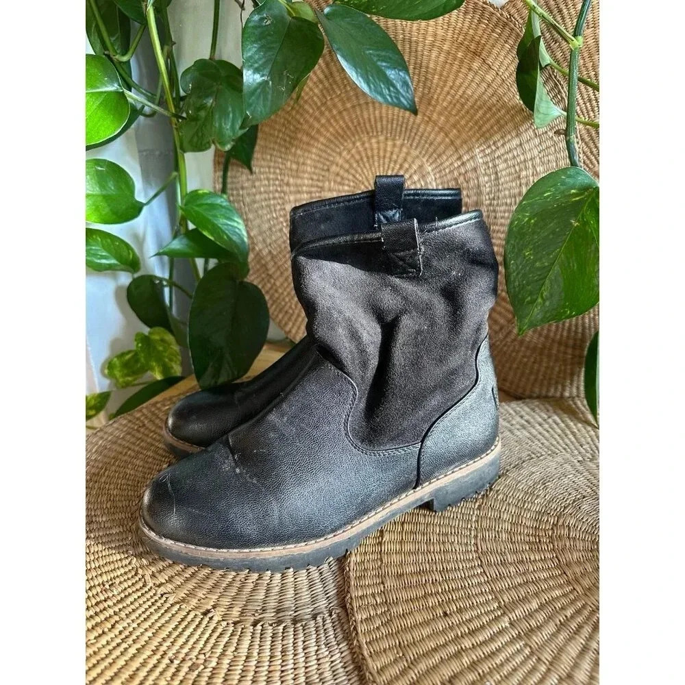 Nautica Women’s size 8 boots